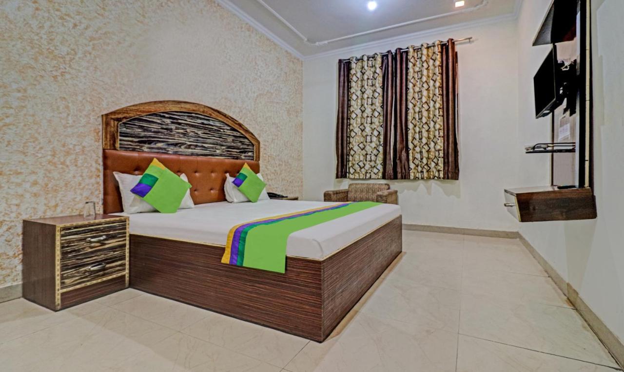 Treebo Trend Radha Palace Mathura Zewnętrze zdjęcie