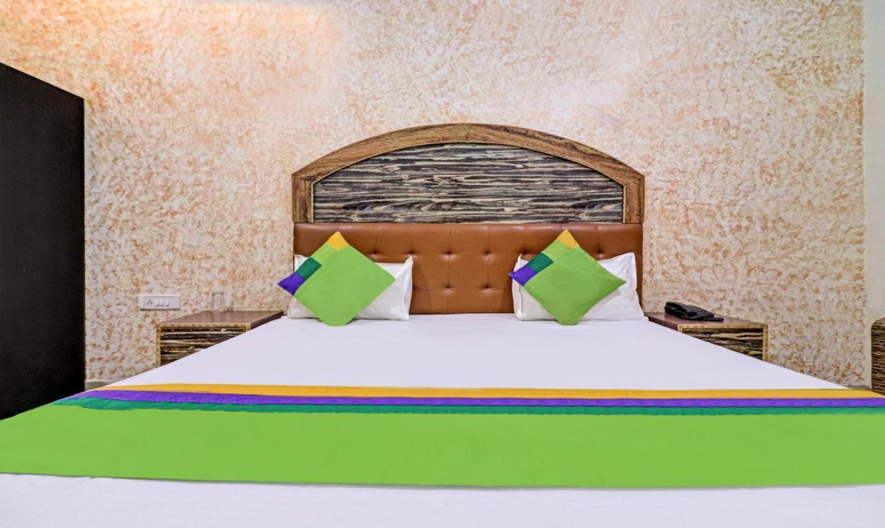 Treebo Trend Radha Palace Mathura Zewnętrze zdjęcie