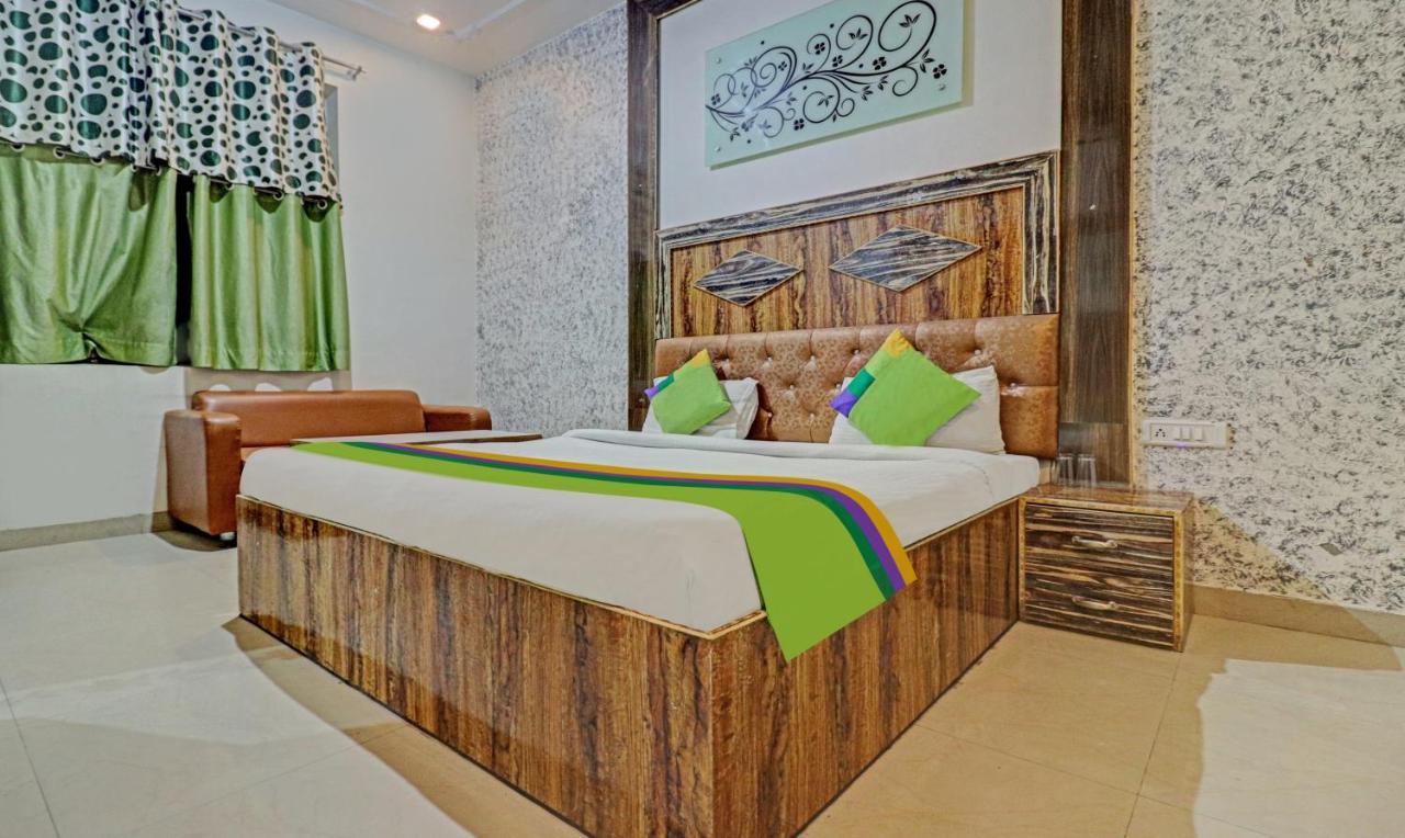 Treebo Trend Radha Palace Mathura Zewnętrze zdjęcie