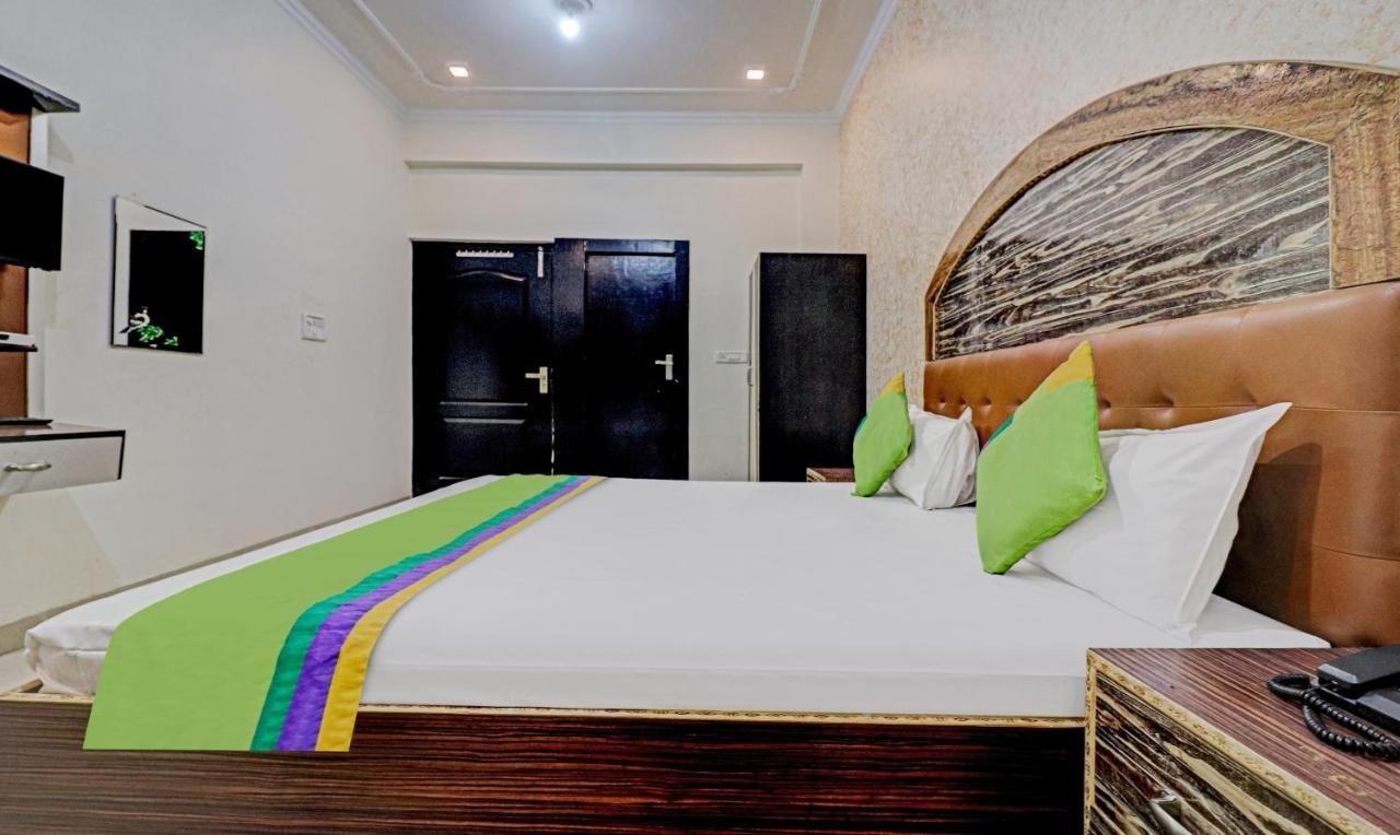 Treebo Trend Radha Palace Mathura Zewnętrze zdjęcie
