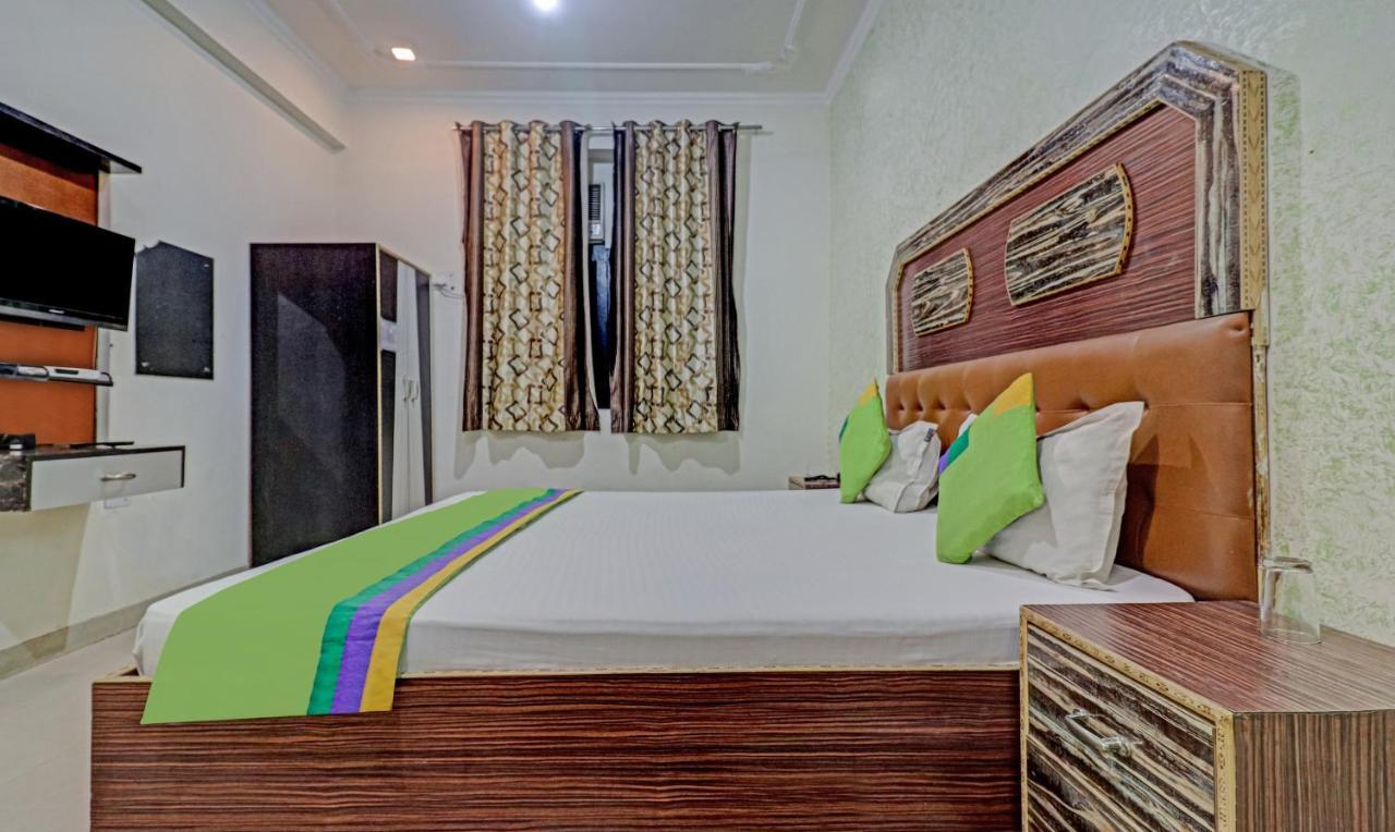 Treebo Trend Radha Palace Mathura Zewnętrze zdjęcie