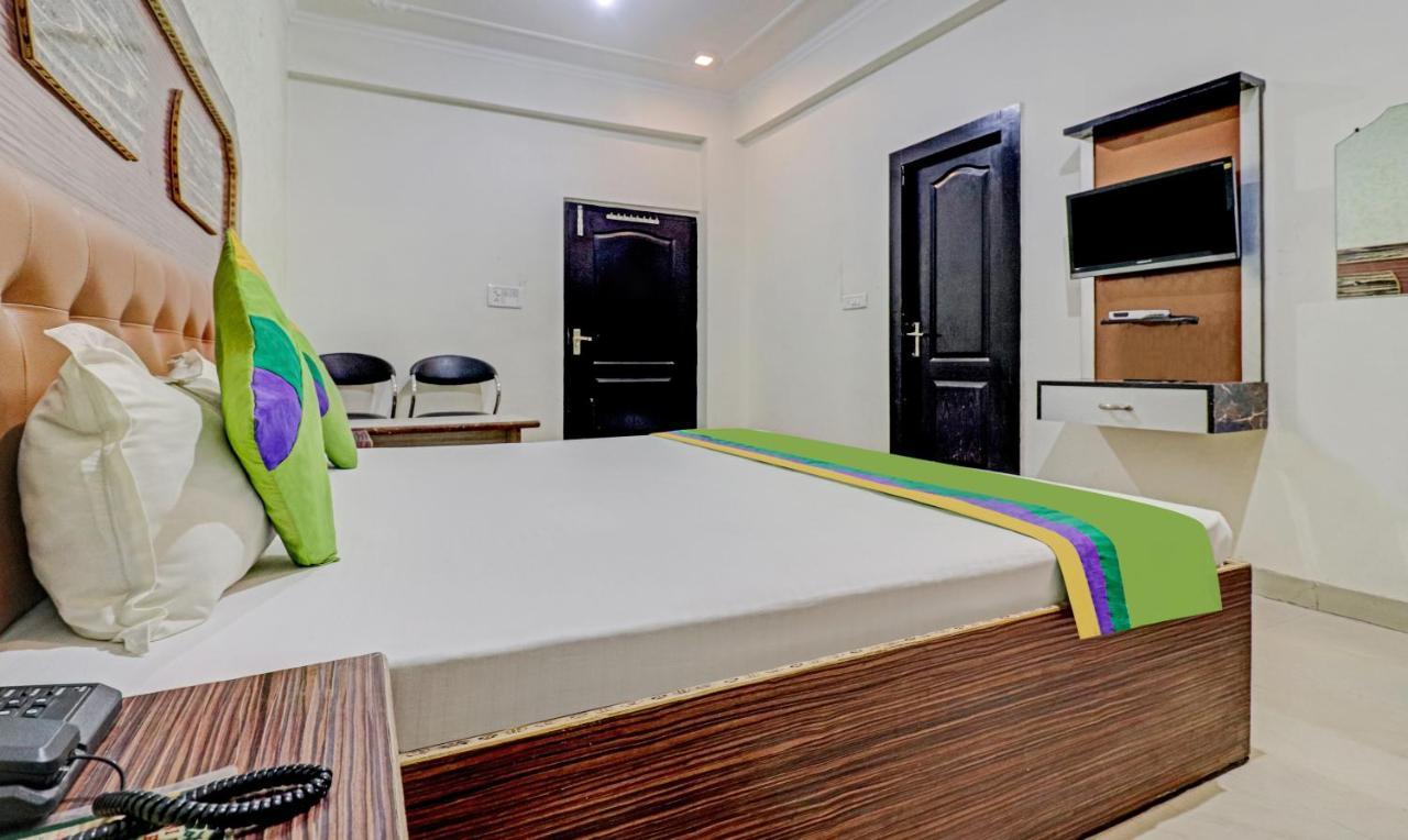 Treebo Trend Radha Palace Mathura Zewnętrze zdjęcie