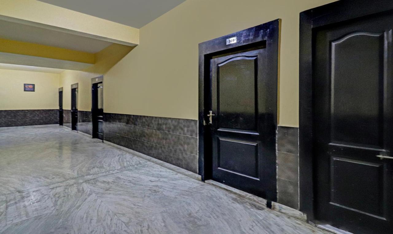 Treebo Trend Radha Palace Mathura Zewnętrze zdjęcie