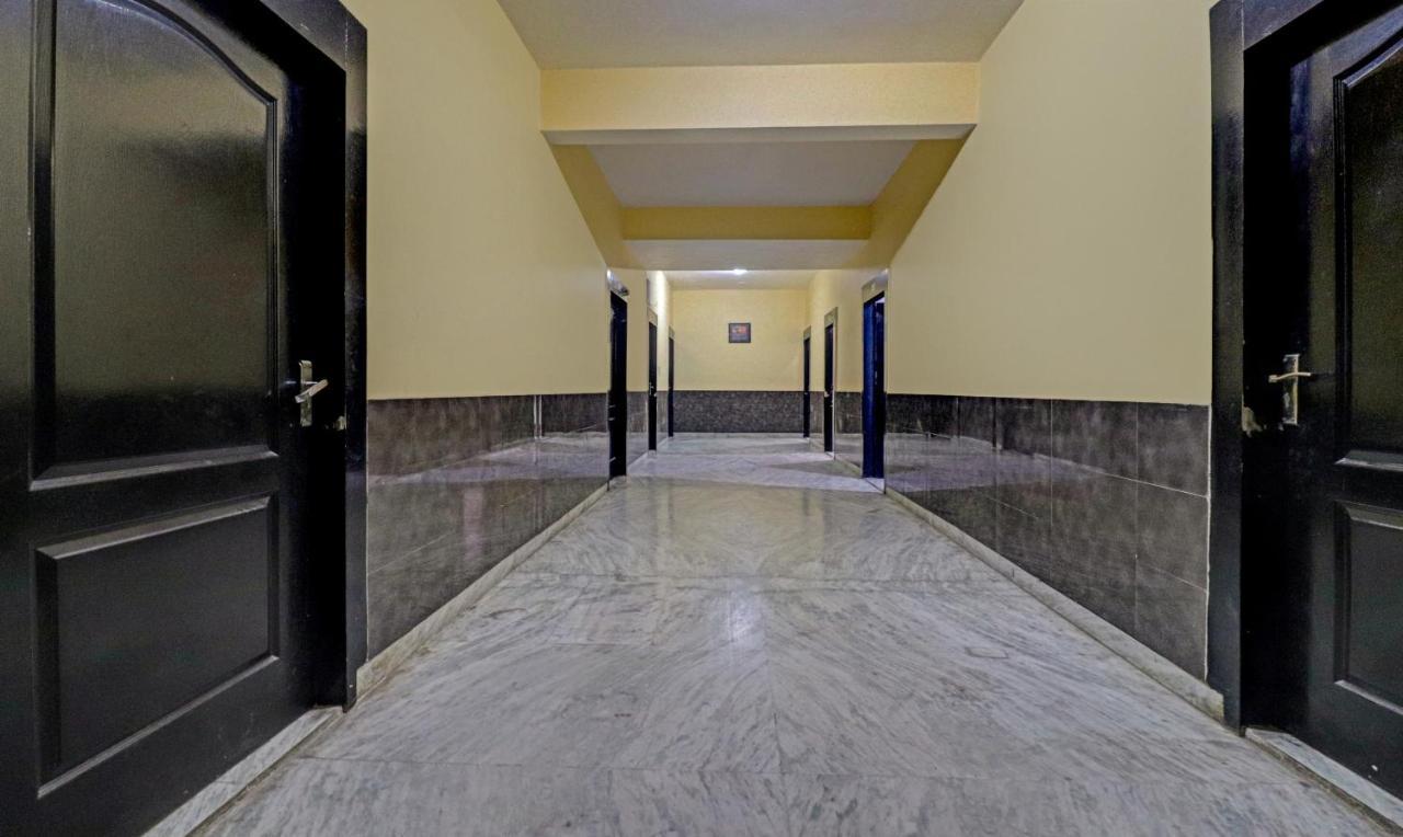 Treebo Trend Radha Palace Mathura Zewnętrze zdjęcie